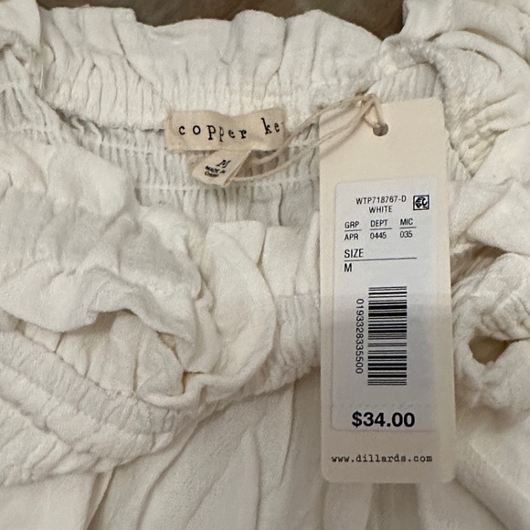 Copper Key White Ruffled Top - Picture 2 of 3